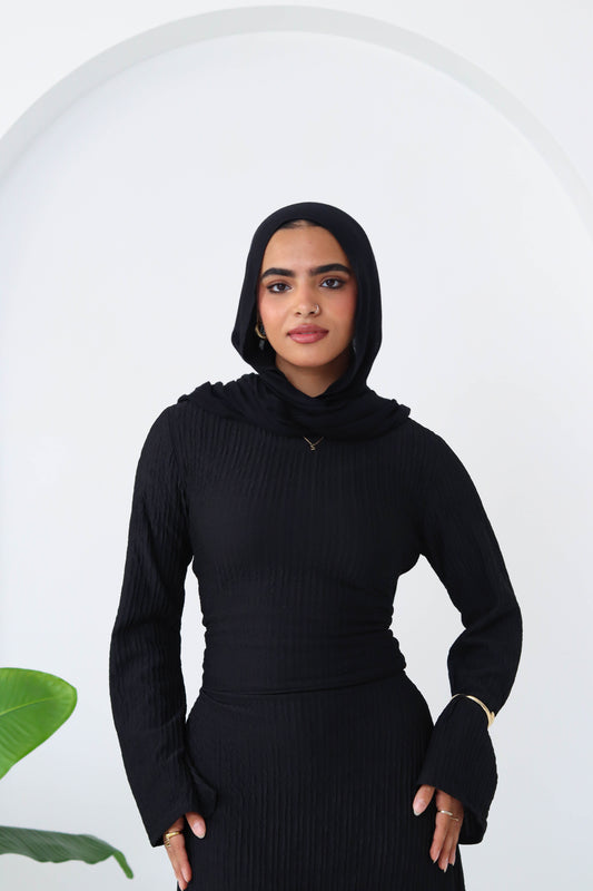 CASUALLY CINCHED BLACK
