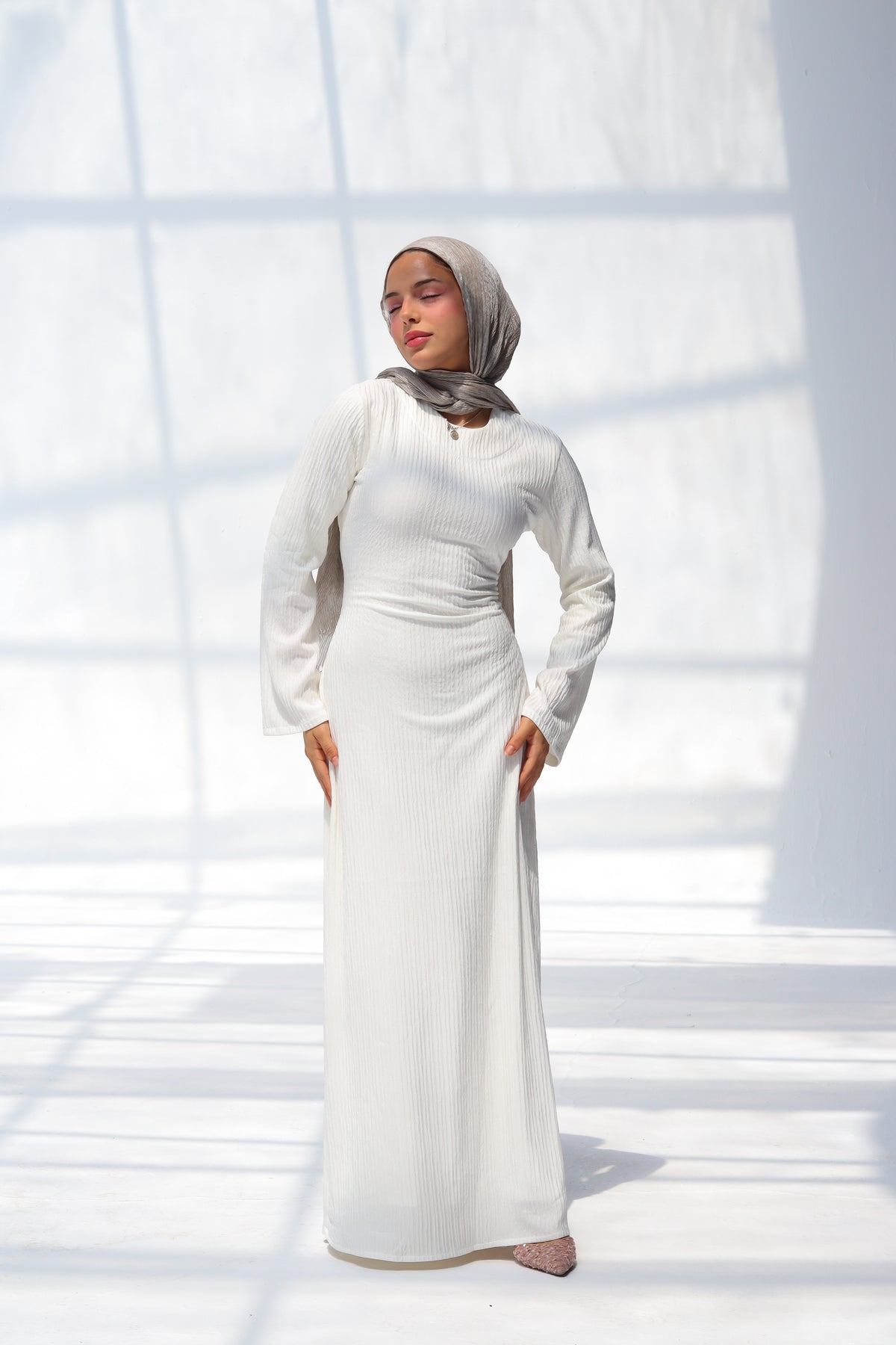 CASUALLY CINCHED WHITE