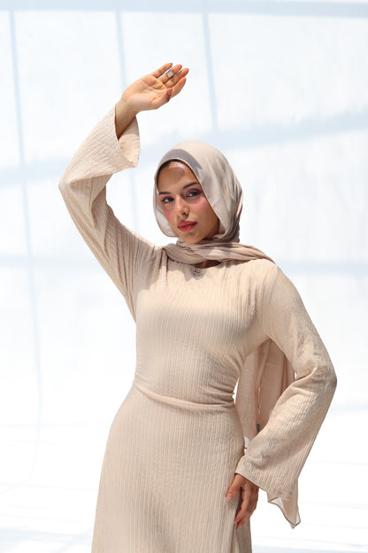 CASUALLY CINCHED BEIGE