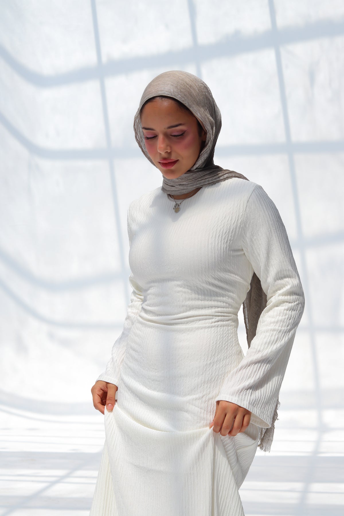 CASUALLY CINCHED WHITE
