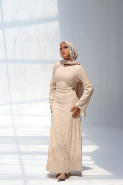 CASUALLY CINCHED BEIGE